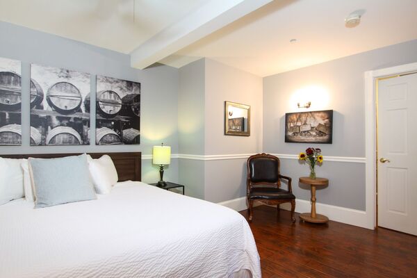 Two Bedroom Suite with Kitchen Two Bedroom Suite with Kitchen