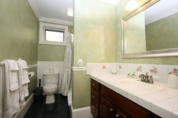 Two Bedroom Suite with Kitchen Two Bedroom Suite with Kitchen